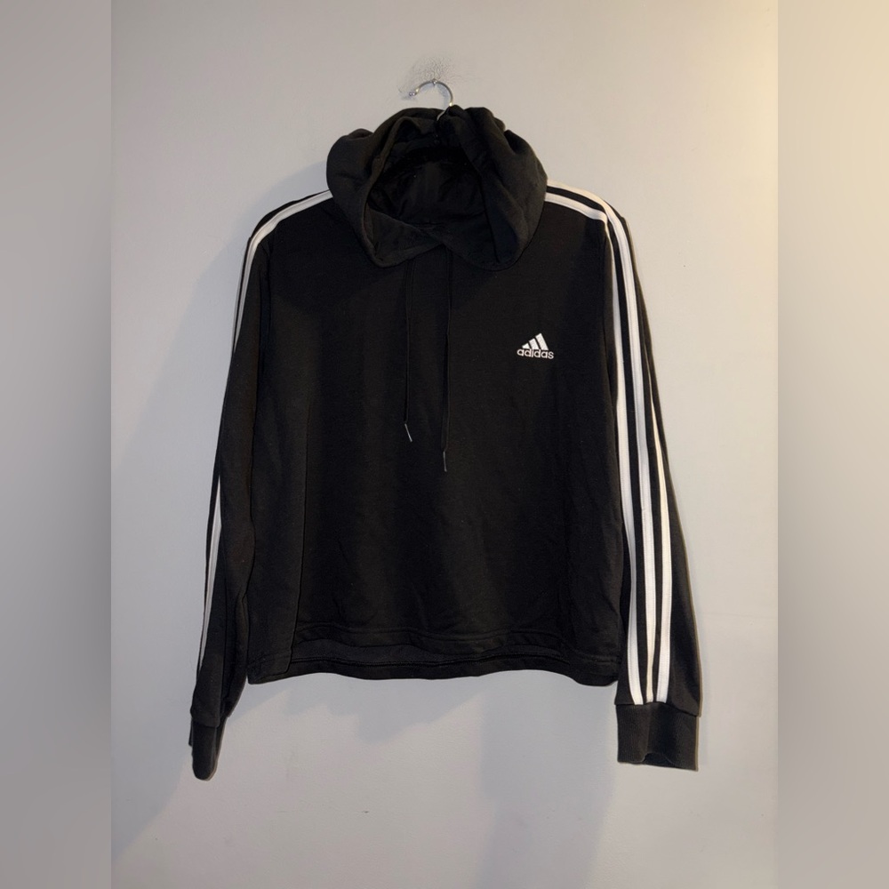 Adidas • Hoodie